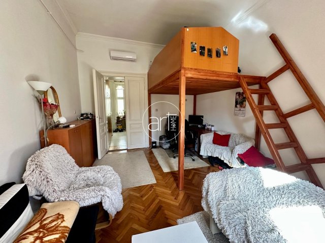 Kiadó téglalakás, albérlet, Szegeden 140 E Ft / hó, 1 szobás