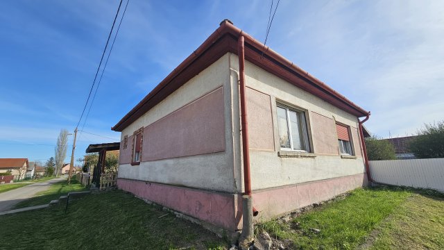 Eladó családi ház, Jászdózsán 28.99 M Ft, 4 szobás