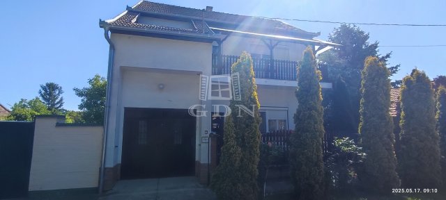 Eladó családi ház, Újszentivánon 85 M Ft, 4 szobás