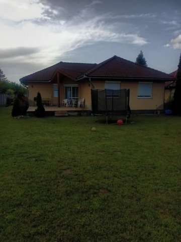 Eladó családi ház, Tokodon 115 M Ft, 4 szobás