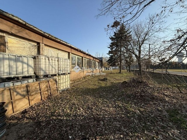 Eladó ipari ingatlan, Városföldön 19.9 M Ft