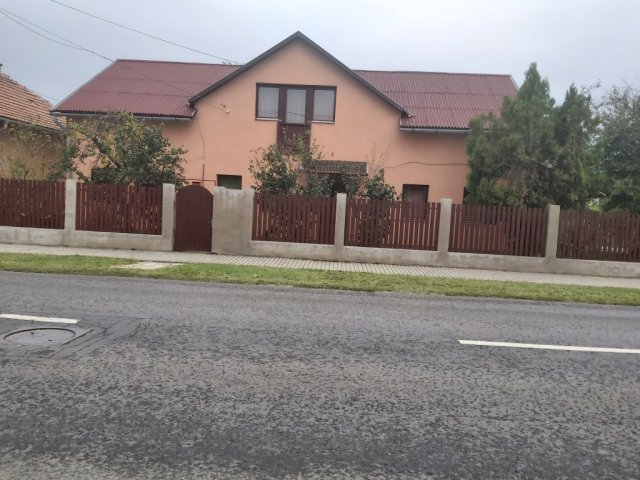 Eladó családi ház, Gyálon 79 M Ft, 6 szobás