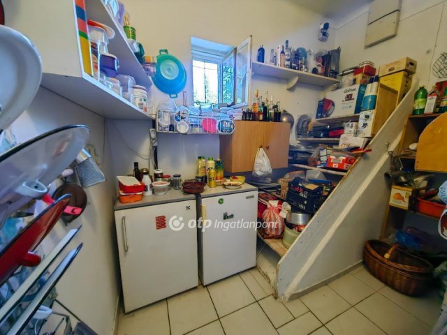 Eladó családi ház, Kecskeméten 69.9 M Ft, 3 szobás