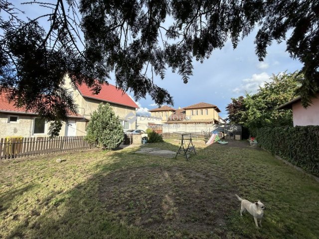 Eladó családi ház, Gyálon 75 M Ft, 8 szobás
