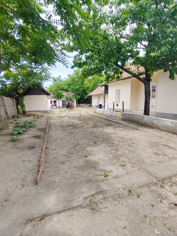 Eladó családi ház, Zaránkán 16.9 M Ft, 2+1 szobás