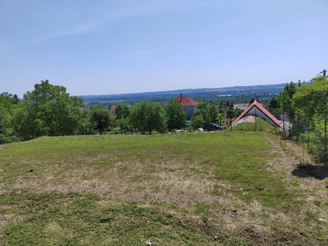 Eladó telek, Pécsett 9.8 M Ft / költözzbe.hu