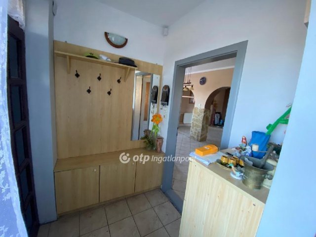 Eladó ikerház, Dömsödön 65 M Ft, 2+3 szobás
