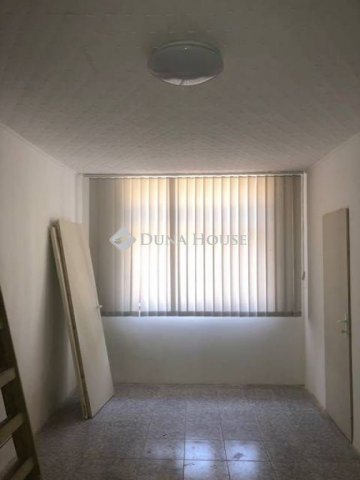 Eladó téglalakás, Tolnán 18.5 M Ft, 2 szobás