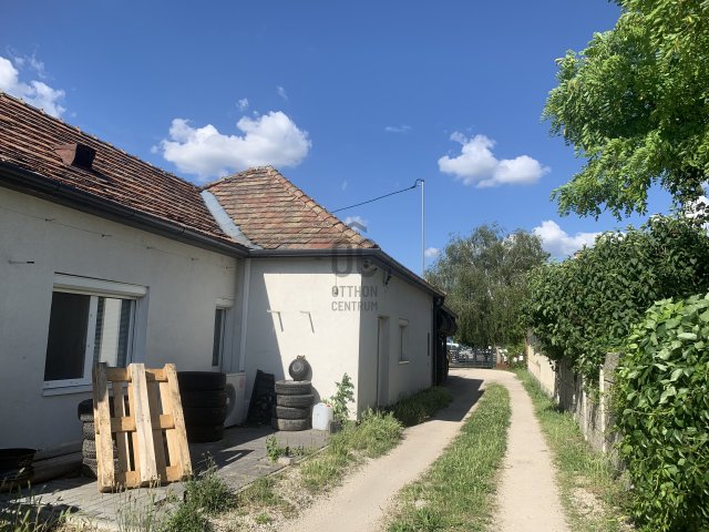 Eladó iroda, Székesfehérvárott 149.9 M Ft / költözzbe.hu