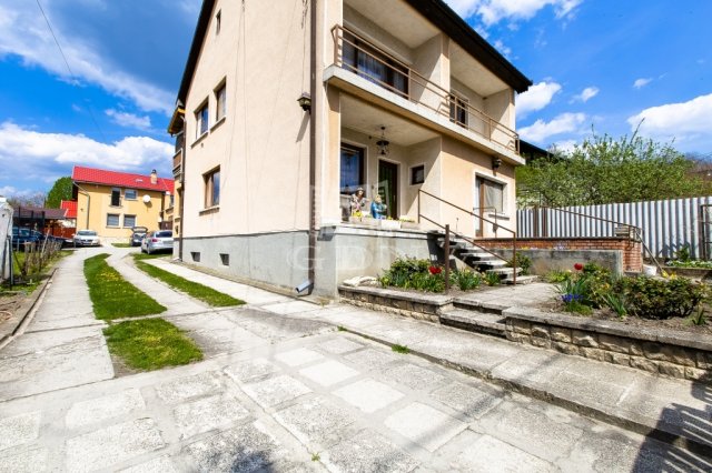 Eladó családi ház, Pécelen 199.99 M Ft, 5+5 szobás