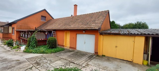Eladó családi ház, Dombóváron 58 M Ft, 4 szobás