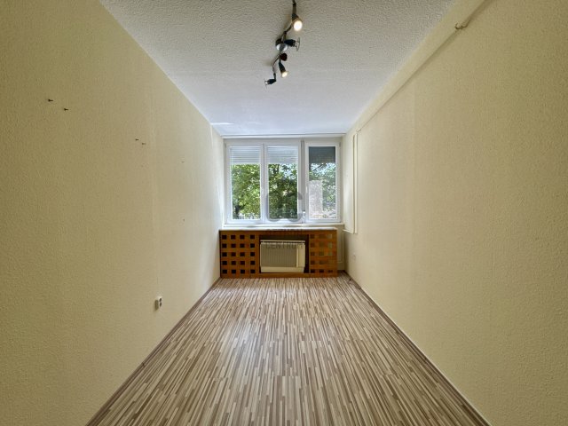 Eladó téglalakás, Nagykanizsán 39.99 M Ft, 3 szobás