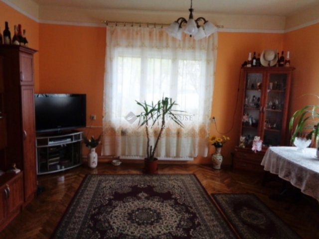 Eladó családi ház, Budapesten, X. kerületben 78 M Ft, 3+1 szobás