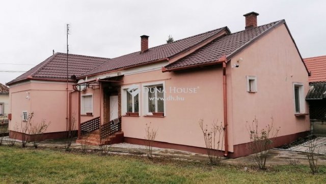 Eladó családi ház, Berzencén, Zrínyi utcában 30.5 M Ft
