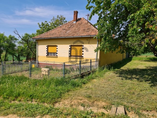 Eladó családi ház, Pálfiszegen 23.5 M Ft, 3 szobás