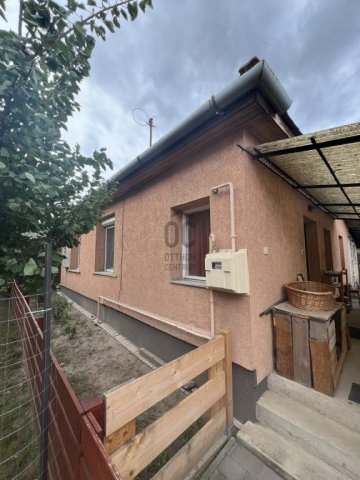 Eladó családi ház, Fóton 48.9 M Ft, 1 szobás