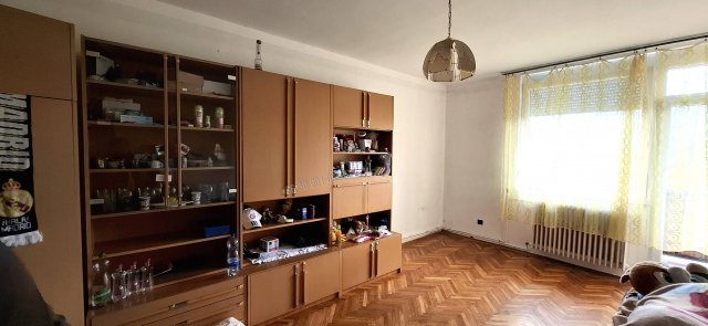 Eladó panellakás, Jobbágyin 16.2 M Ft, 1+1 szobás
