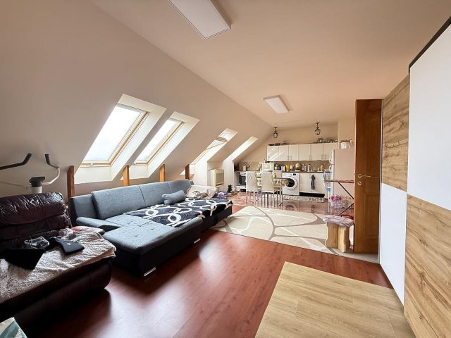 Eladó panellakás, Budapesten, IV. kerületben 119.9 M Ft, 5 szobás