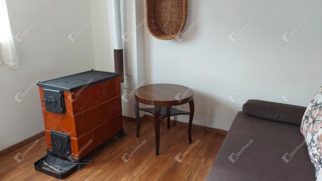 Eladó családi ház, Csanádapácán 17.2 M Ft, 2 szobás