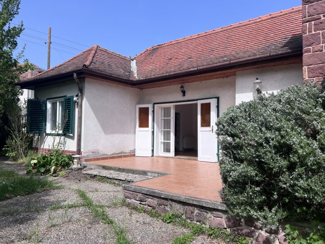 Eladó családi ház, Ábrahámhegyen 129 M Ft, 2+1 szobás