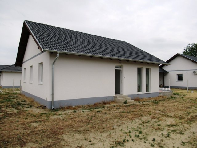 Eladó ikerház, Inárcson 85 M Ft, 4 szobás / költözzbe.hu