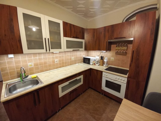 Eladó panellakás, Pakson 49.99 M Ft, 2 szobás