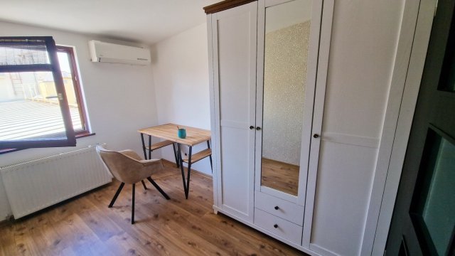 Kiadó téglalakás, albérlet, Budapesten, VI. kerületben