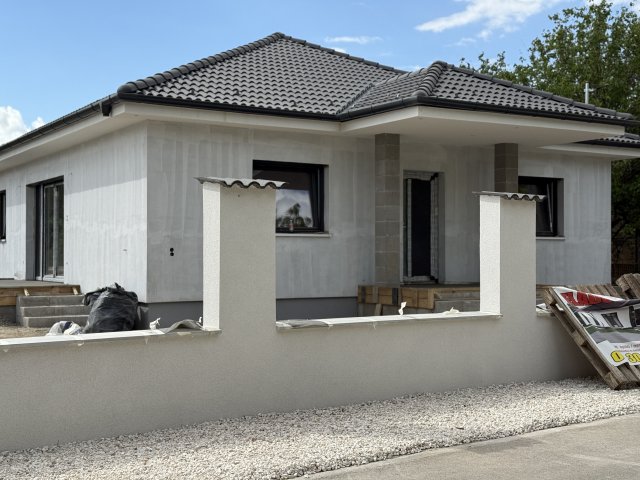 Eladó családi ház, Sóskúton 99.9 M Ft, 4 szobás