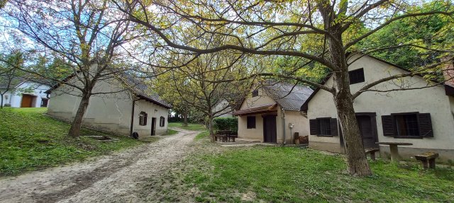 Eladó nyaraló, Vértesbogláron 13.9 M Ft, 1 szobás