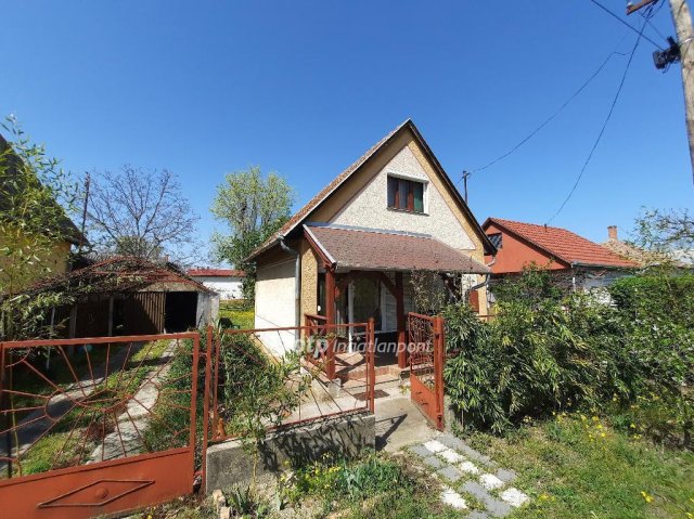 Eladó nyaraló, Tiszakécskén 21.99 M Ft, 1+2 szobás