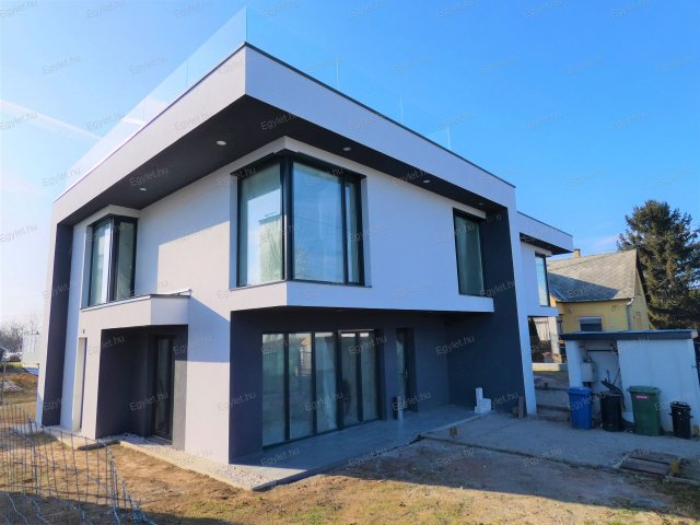 Eladó ikerház, Budapesten, XVII. kerületben 138.99 M Ft, 5 szobás