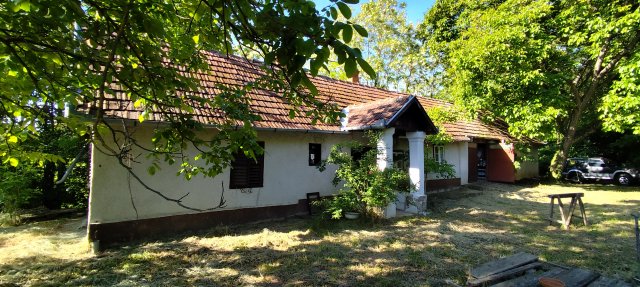 Eladó családi ház, Pakodon 11 M Ft, 2+1 szobás