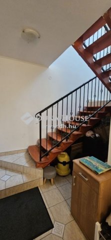 Eladó családi ház, Budakeszin 195 M Ft, 5 szobás
