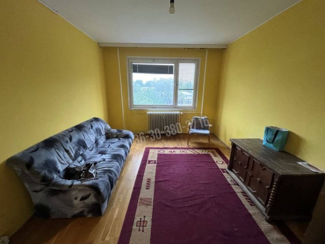 Eladó panellakás, Dunaújvárosban 25.5 M Ft, 2 szobás