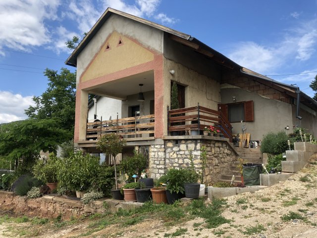 Eladó családi ház, Csopakon 230 M Ft, 2 szobás