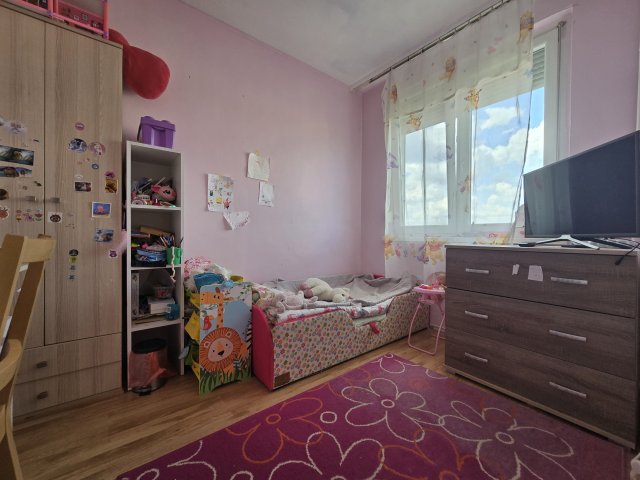 Eladó panellakás, Debrecenben 45.9 M Ft, 2 szobás