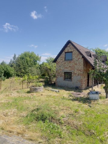 Eladó családi ház, Tatán 35 M Ft, 5 szobás