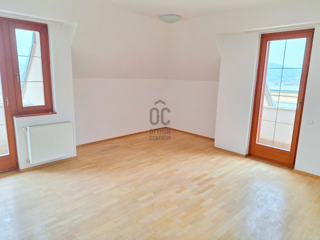 Kiadó téglalakás, albérlet, Budapesten, I. kerületben, 4 szobás