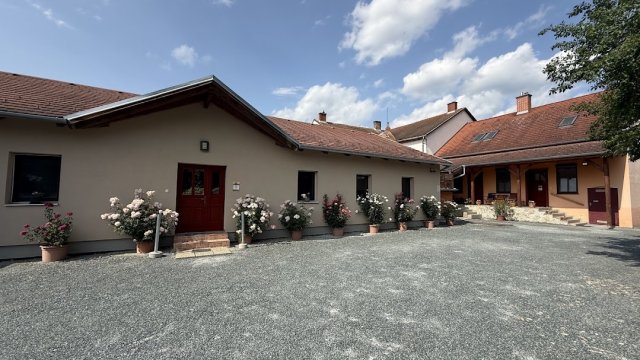 Eladó családi ház, Szentgotthárdon 149.9 M Ft, 5 szobás