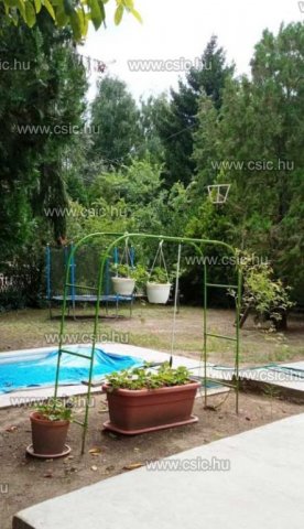 Eladó családi ház, Pócsmegyeren 70 M Ft, 4 szobás