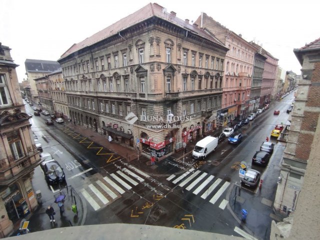 Eladó téglalakás, Budapesten, VI. kerületben, Király utcában