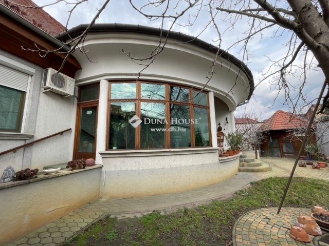 Eladó családi ház, Kecskeméten 214.9 M Ft, 5 szobás