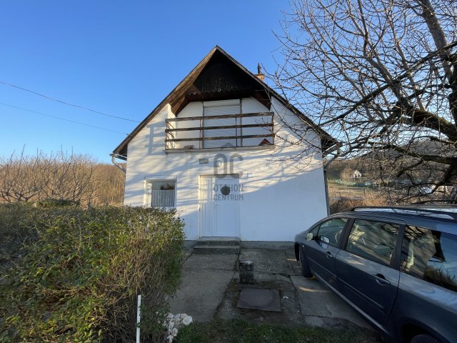 Eladó mezogazdasagi ingatlan, Szekszárdon 17.8 M Ft, 2 szobás
