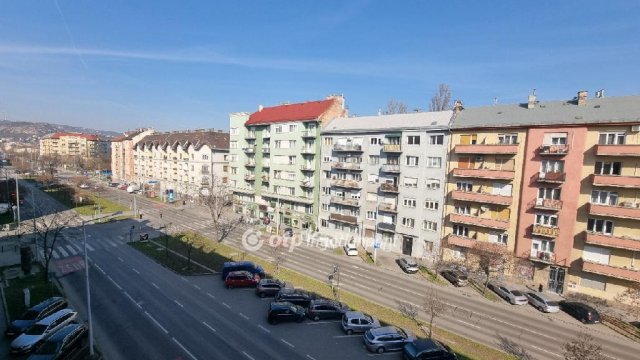Eladó téglalakás, Budapesten, XI. kerületben 89.5 M Ft, 2 szobás