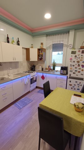 Eladó téglalakás, Kaposváron 29.9 M Ft, 2 szobás