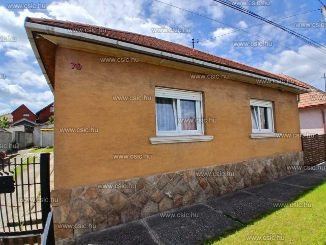 Eladó családi ház, Pilisvörösváron 84.5 M Ft, 3 szobás