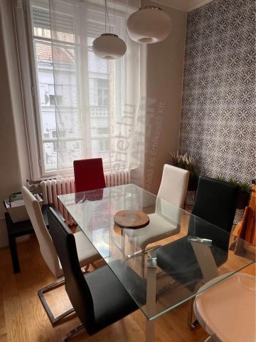 Kiadó téglalakás, albérlet, Budapesten, V. kerületben, 2 szobás