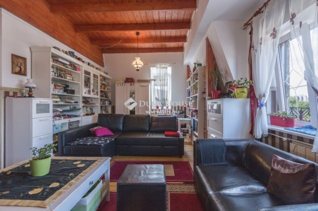 Eladó családi ház, Budapesten, XV. kerületben 94.5 M Ft