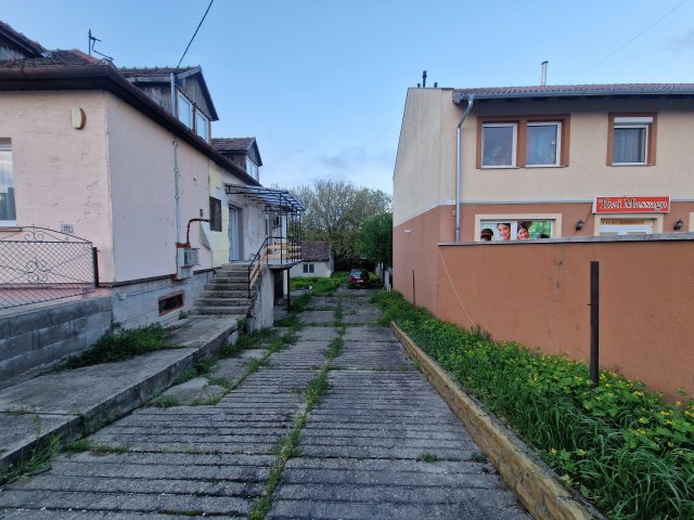 Eladó családi ház, Érden 144.9 M Ft, 7 szobás