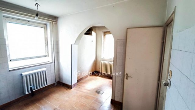 Eladó családi ház, Budapesten, XVI. kerületben 74.99 M Ft
